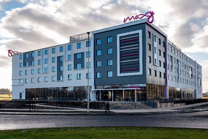 מלון אינגליסטון Moxy Edinburgh Airport מראה חיצוני תמונה
